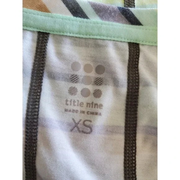 Title Nine Womens XS Striped Athletic Tank Top Multicolor Scoop Neck Activewear - Picture 2 of 8